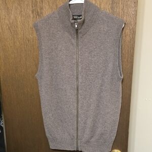 Neiman Marcus Cashmere Knit in Gray